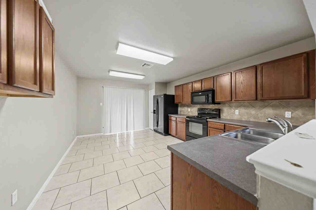 25 Avrshire Ln - Photo 4 of 26