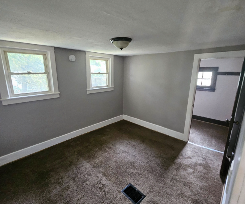 126 Van Bergh Ave - Photo 7 of 9
