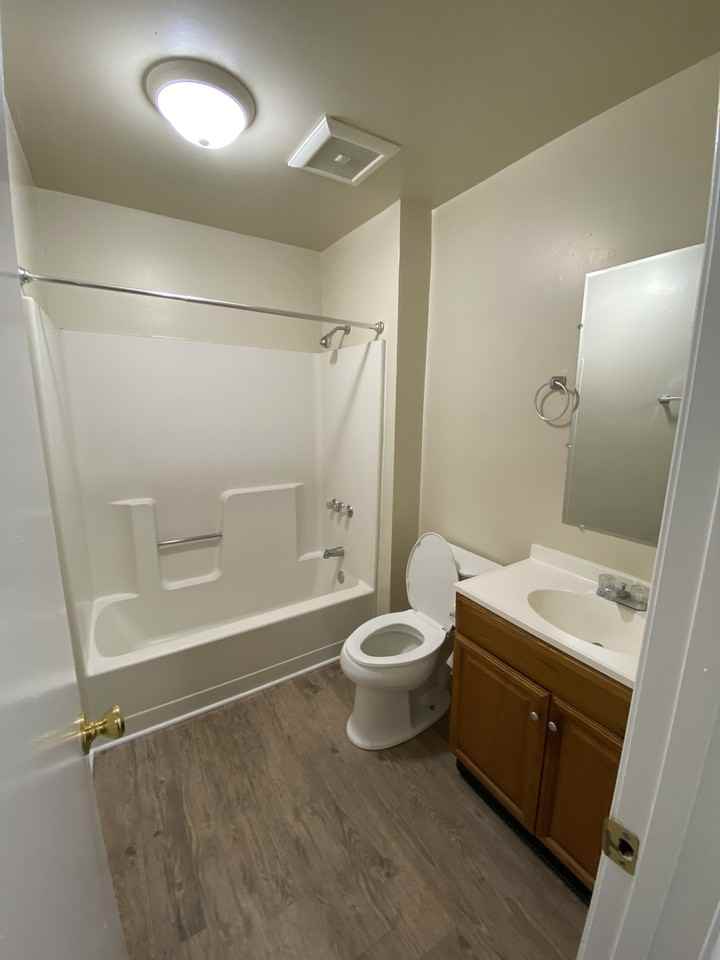 110 W Piedmont St - Photo 6 of 13