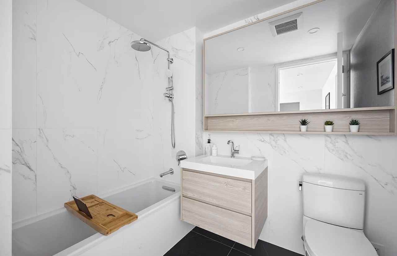 4022 61st St #7C - Photo 6 of 9