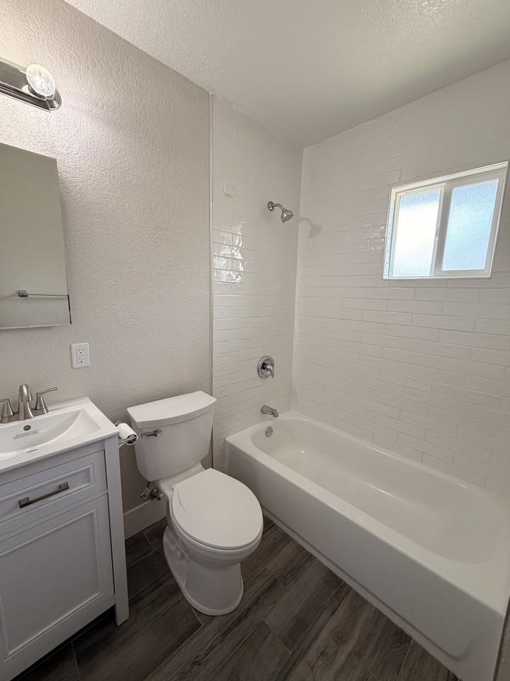 1520 C St - Photo 6 of 9