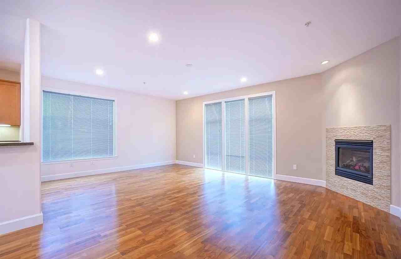 89 Goethe St #18 - Photo 6 of 17