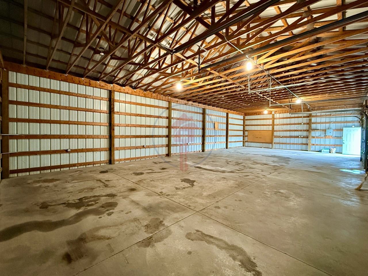 93 N Garden St - Photo 3 of 8
