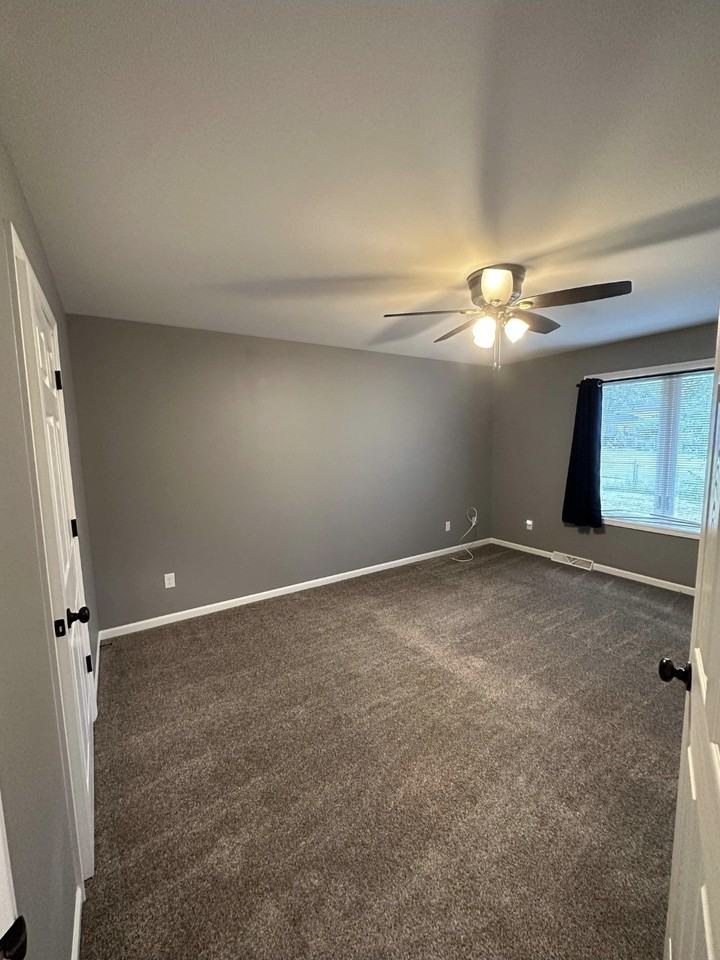 2721 Kellogg Ave #1 - Photo 6 of 11
