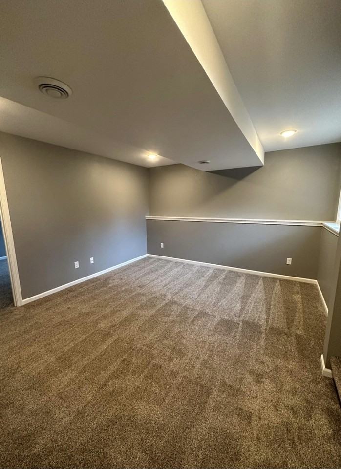 2721 Kellogg Ave #1 - Photo 7 of 11