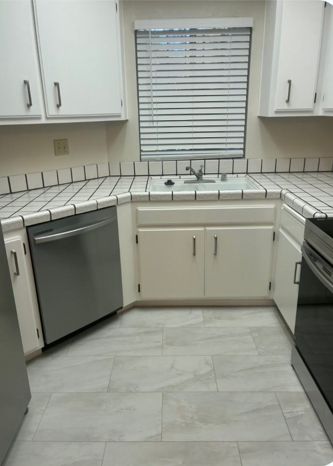 6252 Civic Terrace Ave #B - Photo 4 of 18