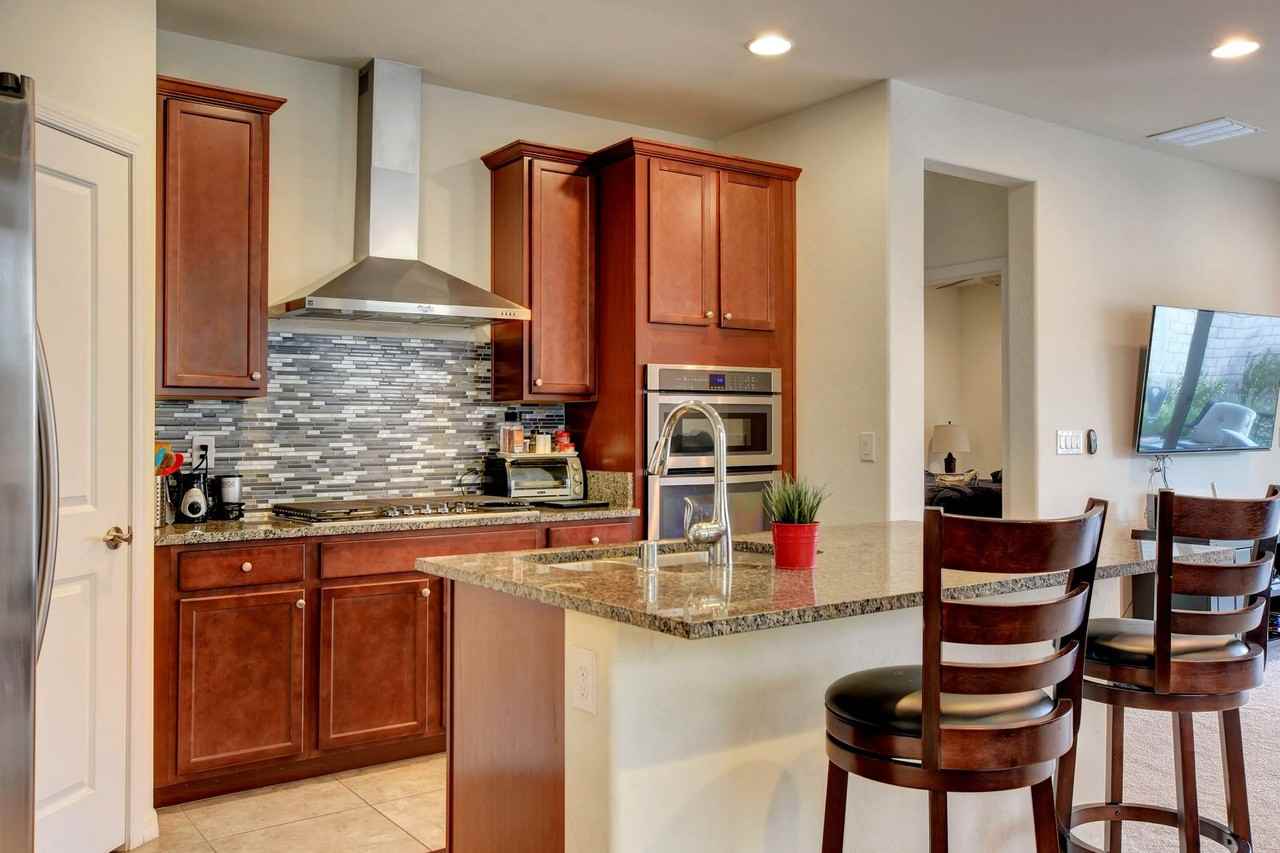 47 Berneri Dr - Photo 5 of 14
