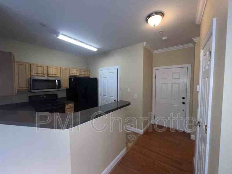 6710 Mallard Park Dr #8 - Photo 3 of 17