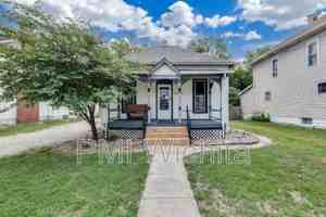 featured image of 514 S Fern Ave