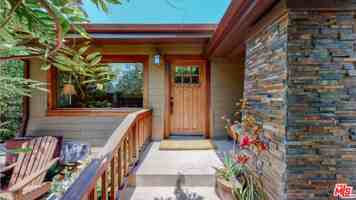 featured image of 625 California Ave