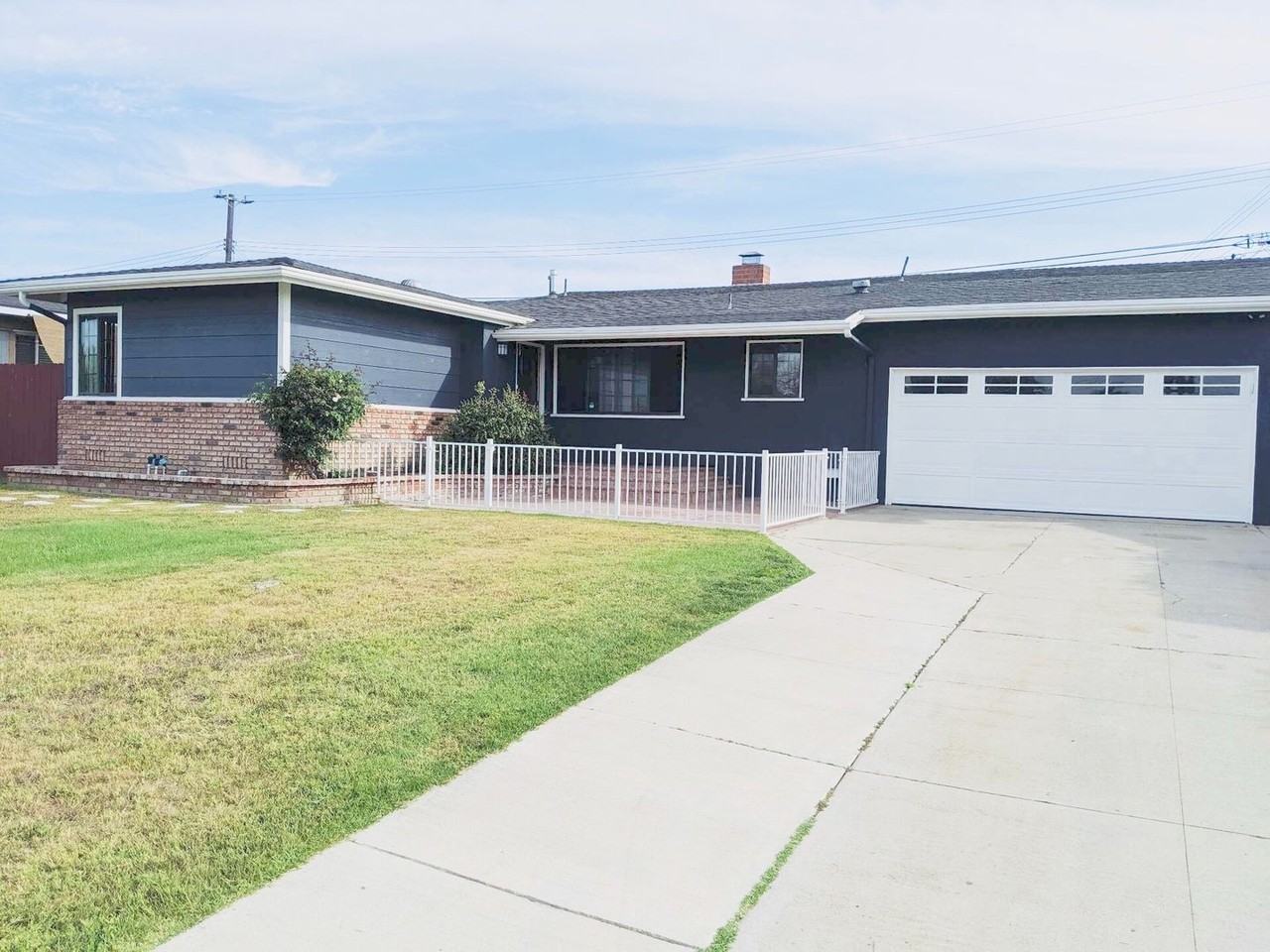 10242 Tyhurst Rd - Photo 2 of 17