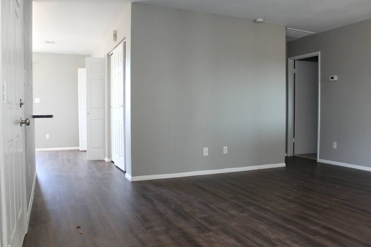 20421 N 3rd Dr #8 - Photo 7 of 18
