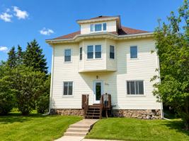featured image of 217 6th Ave