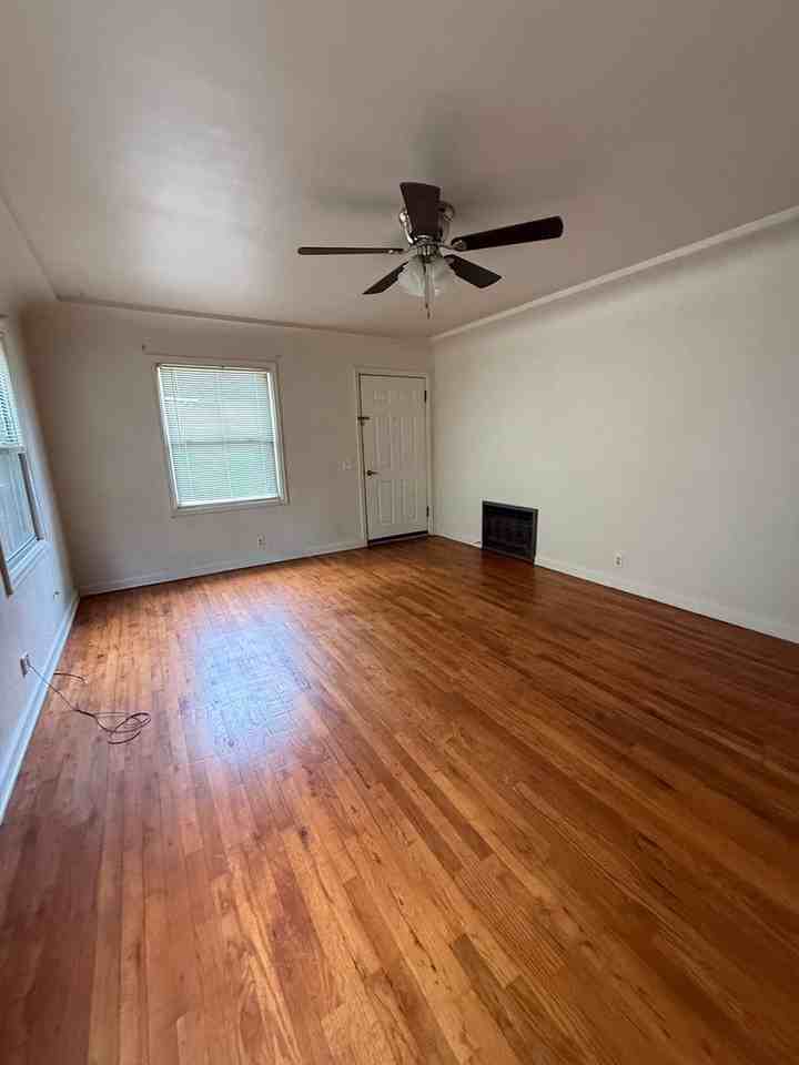 914 W 4th St - Photo 5 of 12
