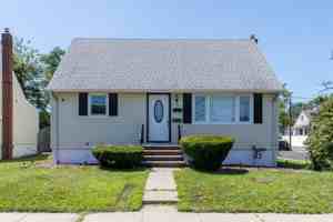 featured image of 3 Leick Ave