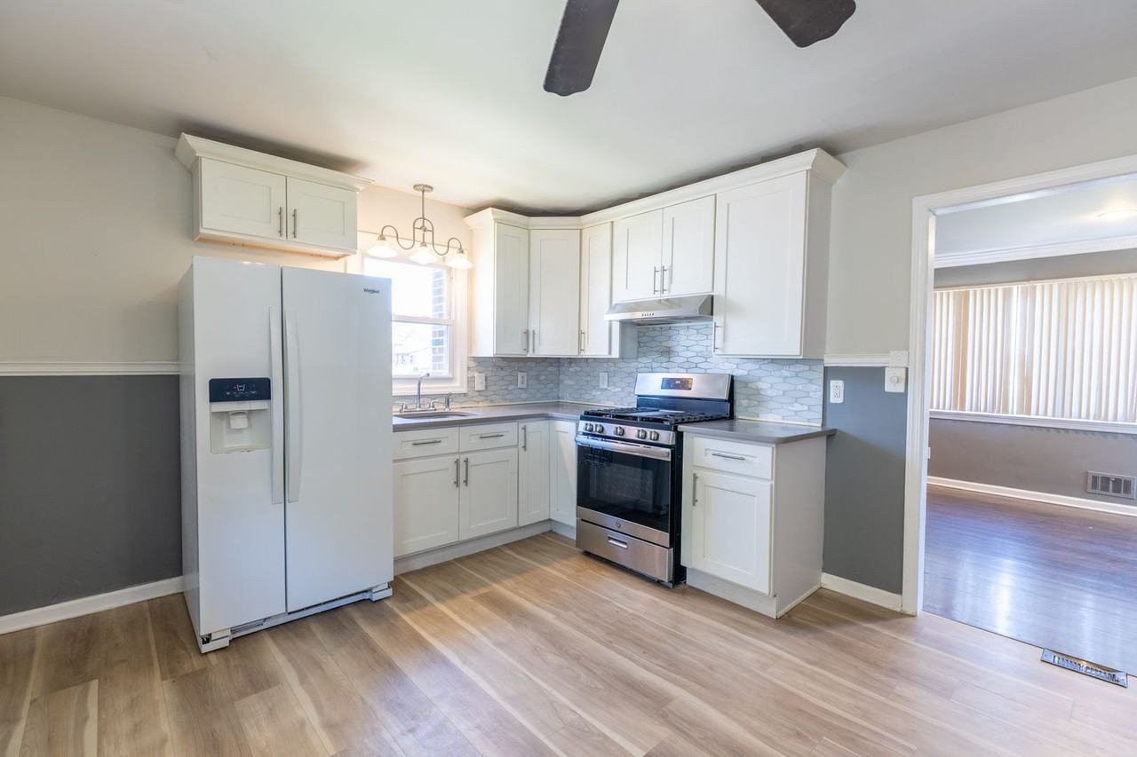 3 Leick Ave - Photo 4 of 20