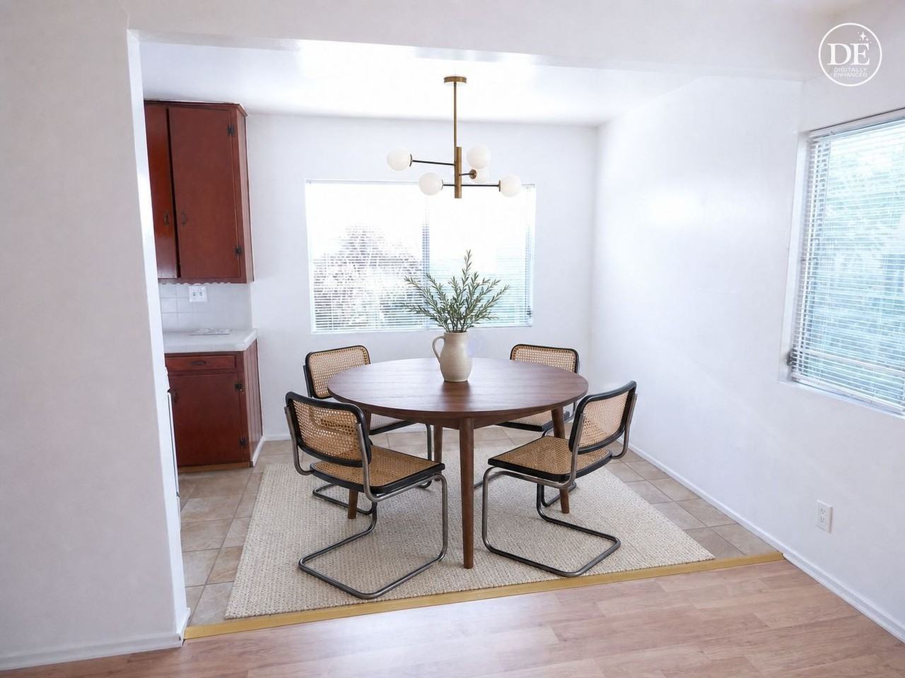 5832 Camerford Ave - Photo 2 of 14