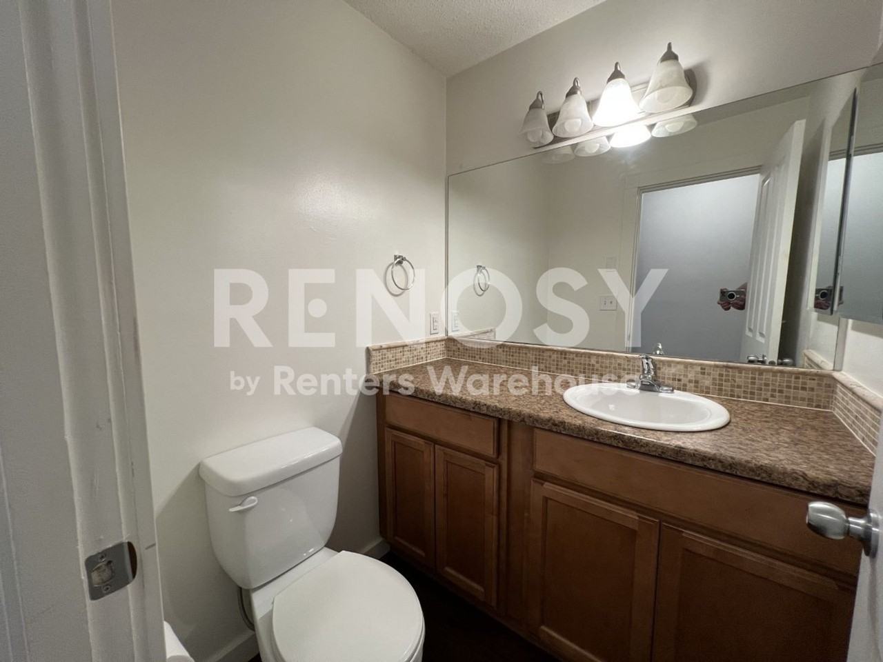 1425 S Puget Dr - Photo 5 of 15