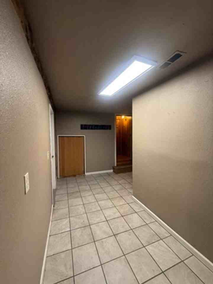 3820 Hardluck Dr - Photo 3 of 33