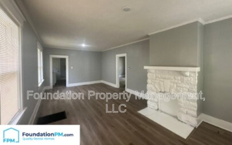1041 Rosewood Ave - Photo 7 of 13