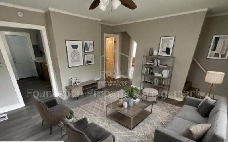 790 S Parkway E - Photo 7 of 23