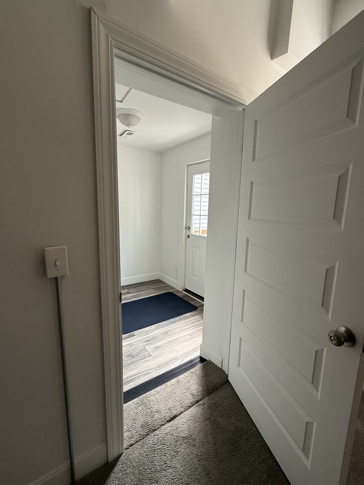433 Oak St #1 - Photo 7 of 19