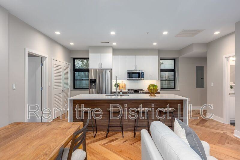 1345 K St Se #T01 - Photo 3 of 20