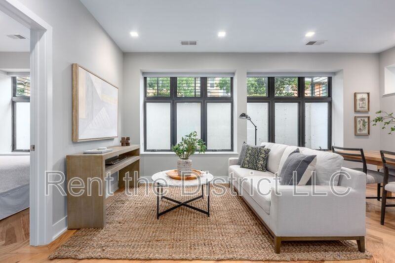 1345 K St Se #T01 - Photo 4 of 20