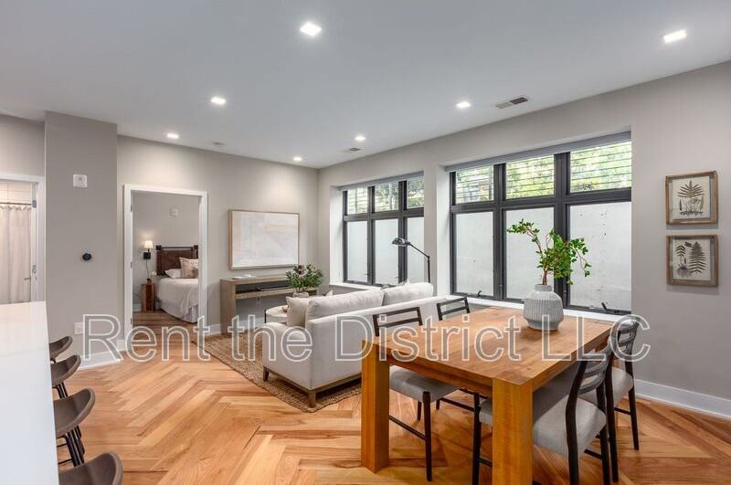 1345 K St Se #T01 - Photo 5 of 20