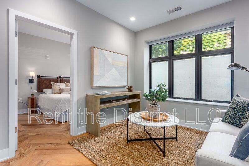 1345 K St Se #T01 - Photo 6 of 20