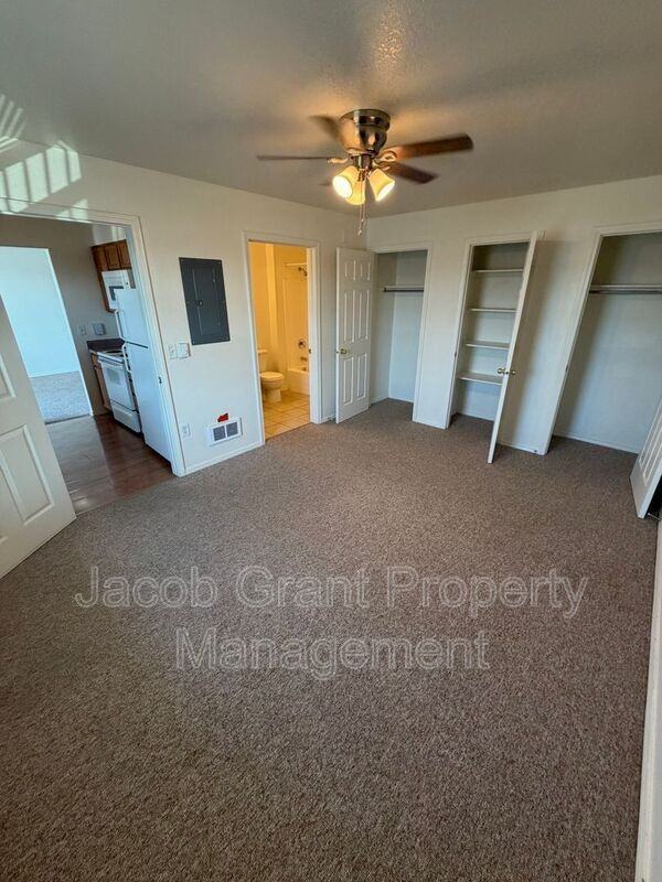 1378 Curlew Dr #245 - Photo 5 of 8