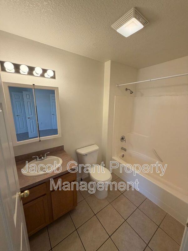 1378 Curlew Dr #245 - Photo 6 of 8