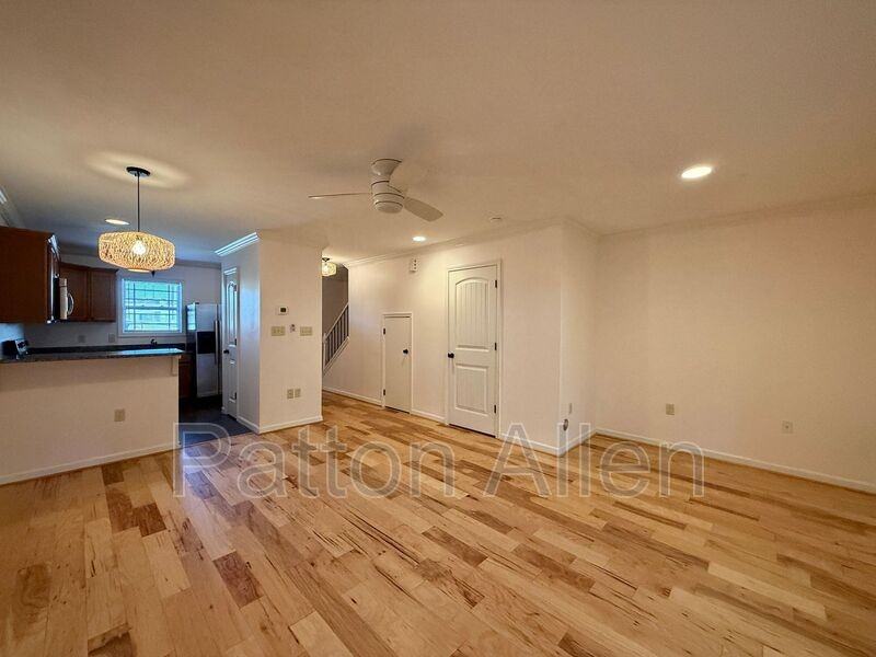 15 Lees Creek Rd #J - Photo 3 of 28