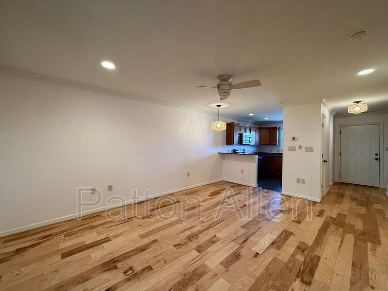 15 Lees Creek Rd #J - Photo 6 of 28