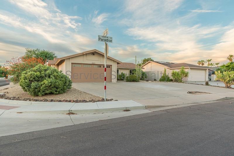 6802 E Paradise Ln - Photo 2 of 22