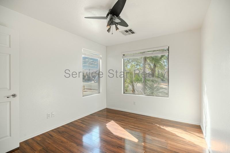 16867 W Belleview St - Photo 4 of 26
