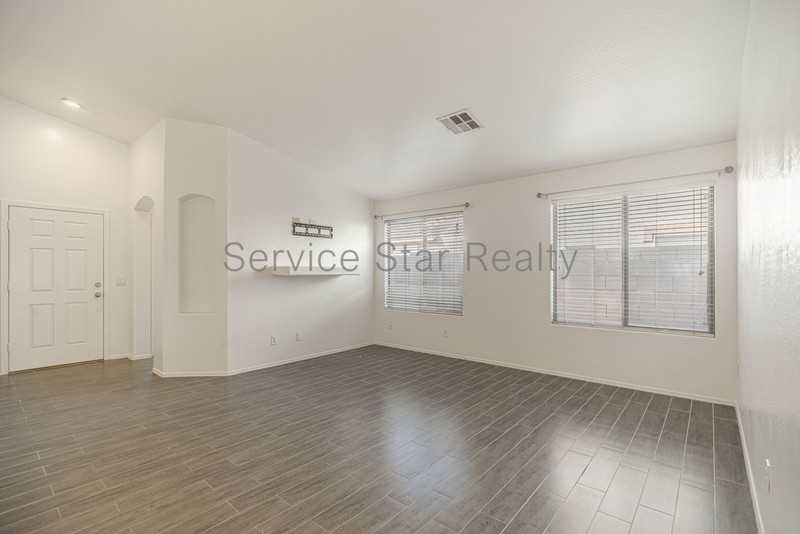 16867 W Belleview St - Photo 6 of 26