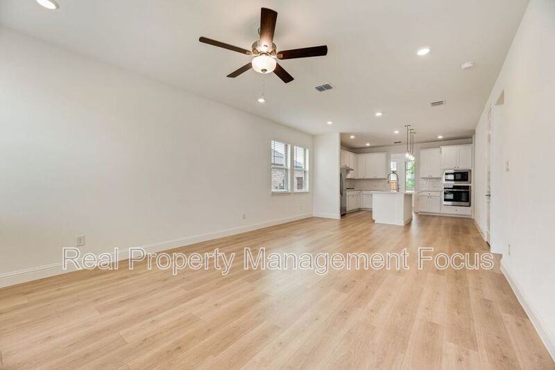 1149 Beautyberry Ln - Photo 3 of 30