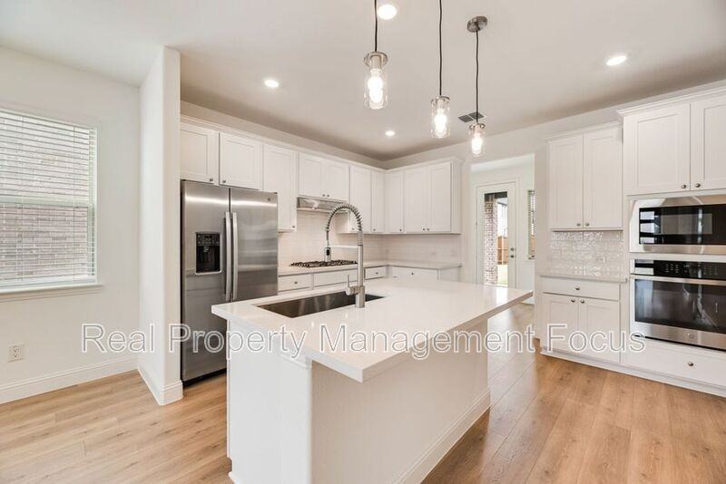 1149 Beautyberry Ln - Photo 7 of 30