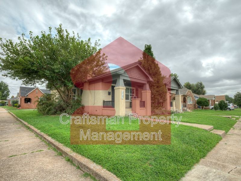 3147 Nw 15th St #1 - Photo 3 of 39