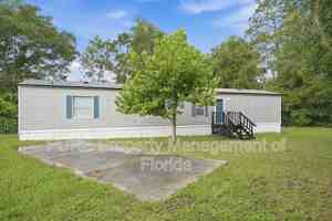 featured image of 4820 Ne 141st Ter