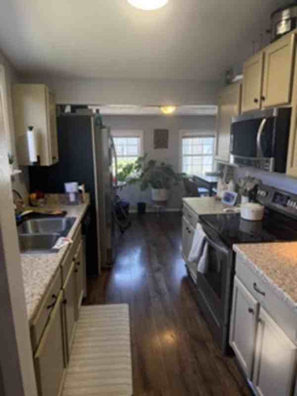 237 Asbury Rd - Photo 2 of 15