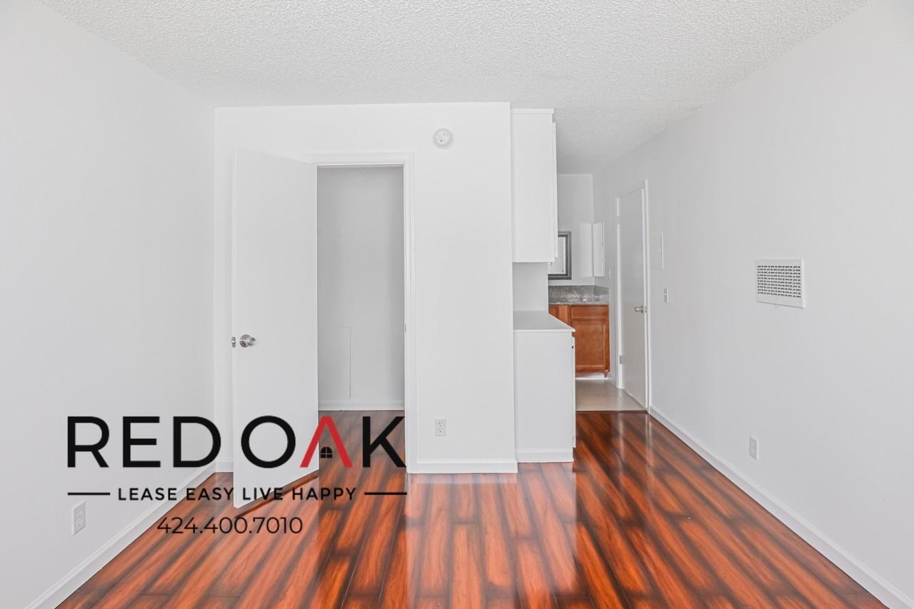 5624 Fair Ave - Photo 4 of 22