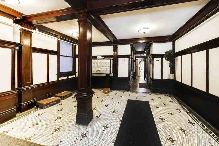 860 Bush Street - Photo 4 of 11