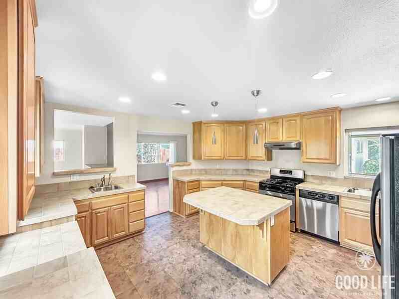 4164 Mount Herbert Ave - Photo 4 of 23
