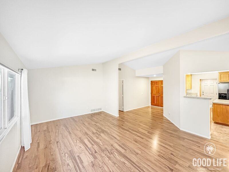 4164 Mount Herbert Ave - Photo 6 of 23