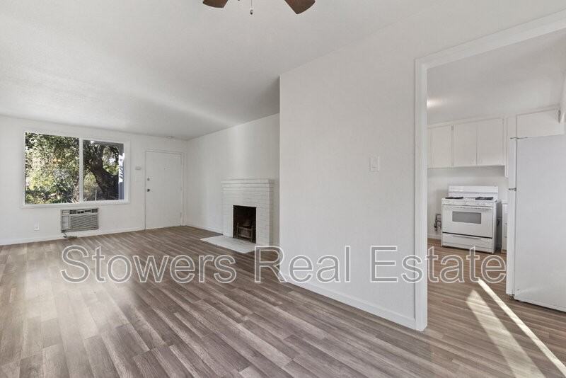 1264 Danville Blvd #B - Photo 7 of 24
