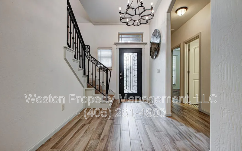 300 Sw 171st St - Photo 3 of 7