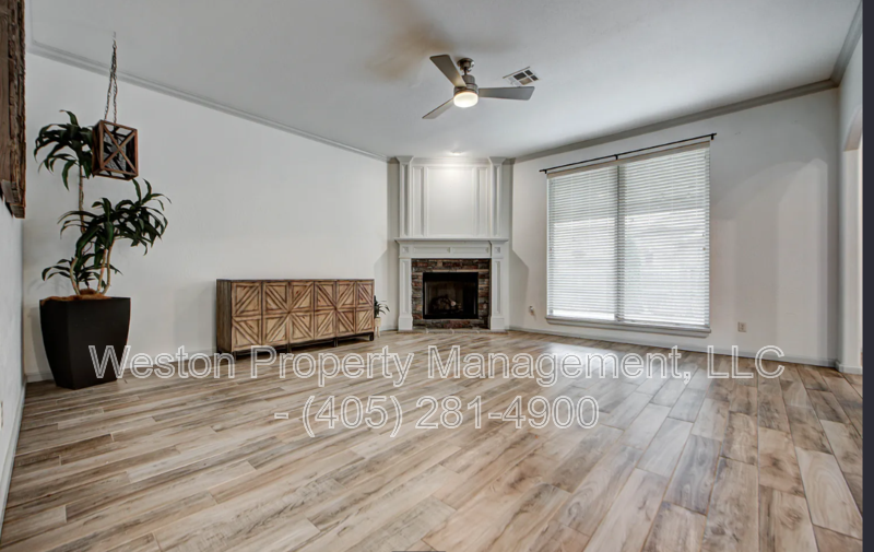 300 Sw 171st St - Photo 5 of 7