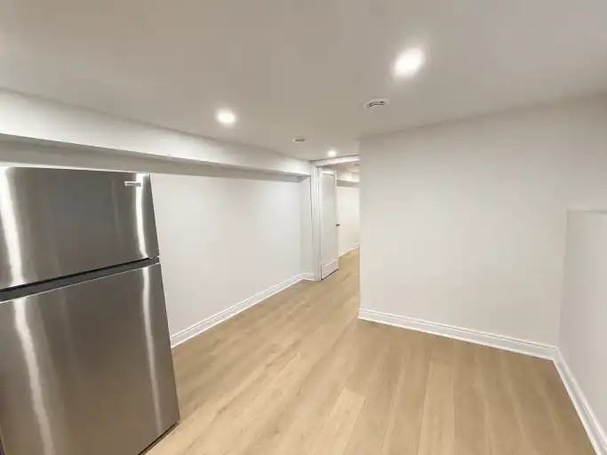 11 Scott St #2 - Photo 4 of 8